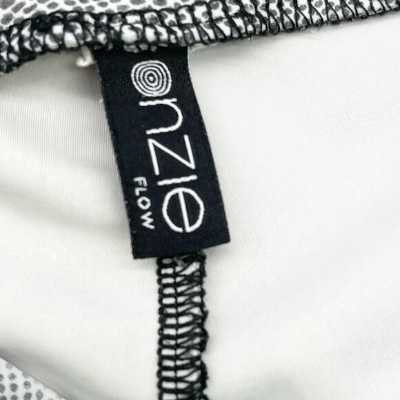 Onzie Flow Snakeskin Print Activewear Leggings Black White Full Length Women M/L - Picture 4 of 5